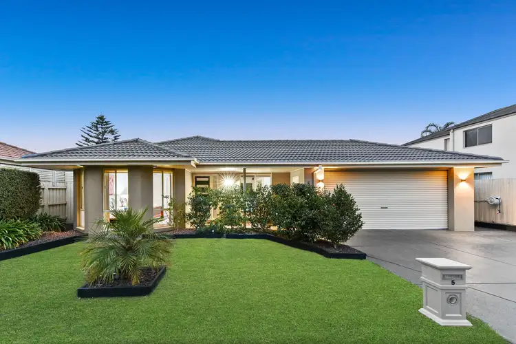 5 Stephanie Court, Patterson Lakes VIC 3197
