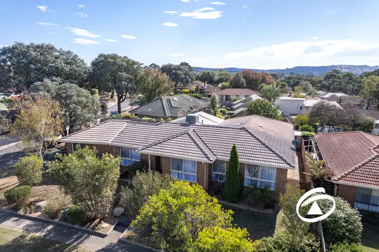 8 Dowd Court, Pakenham VIC 3810