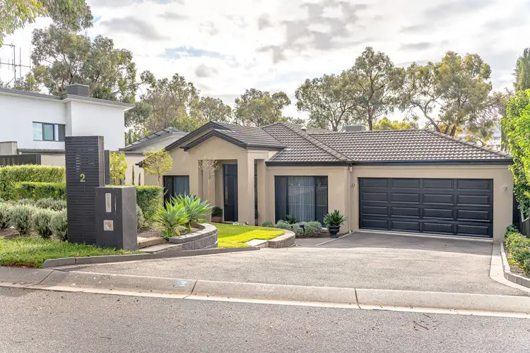 2 Knox Court, Kennington VIC 3550