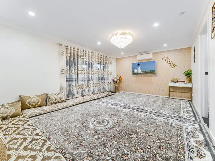 Fourth view of Homely house listing, 2 Bligh Close, Cranbourne North VIC 3977