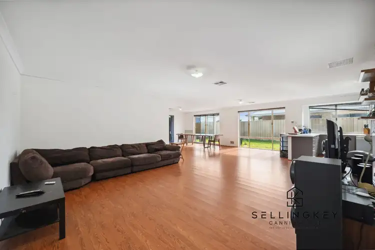 Sixth view of Homely house listing, 2 Grenoble Street, Piara Waters WA 6112