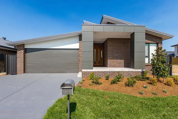 11 Chamomile Street, Chisholm NSW 2322