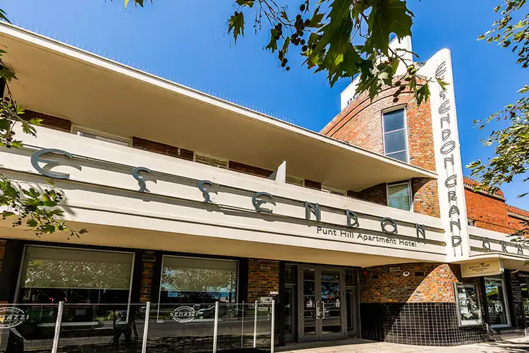 1142 Mt Alexander Road