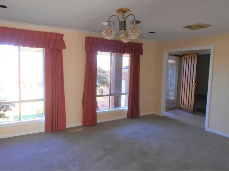 Second view of Homely house listing, 15 Ingleton Court, Narre Warren VIC 3805