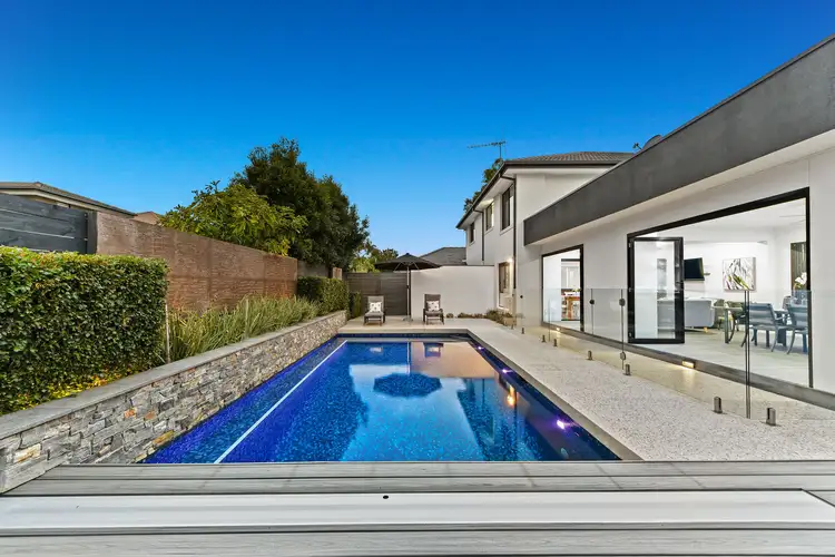 4 Fountain Court, Waterways VIC 3195