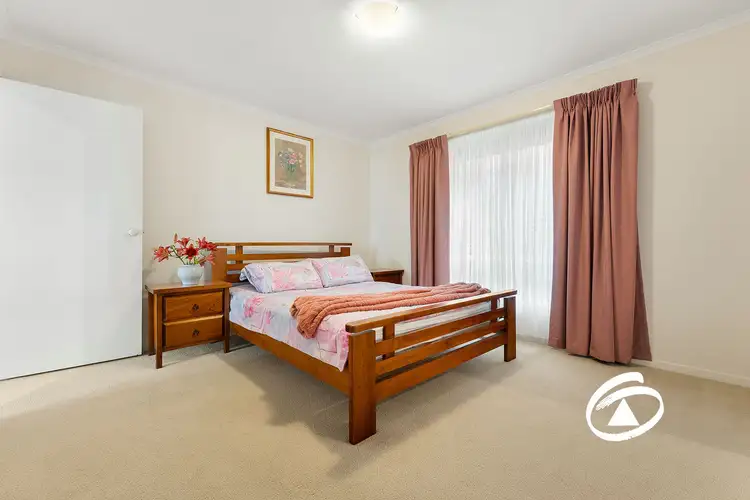 Fifth view of Homely house listing, 2 Edan Court, Pakenham VIC 3810