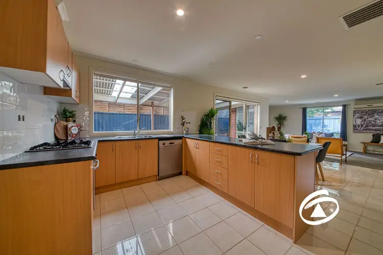 Fifth view of Homely house listing, 38 Scarlet Crescent, Pakenham VIC 3810