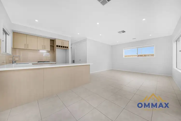 Fifth view of Homely house listing, 6 Clematis Place, Strathtulloh VIC 3338