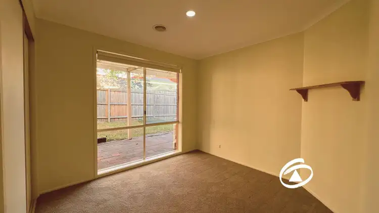 Fifth view of Homely house listing, 2 Cooma Court, Berwick VIC 3806