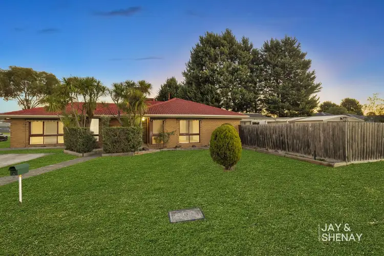 Main view of Homely house listing, 8 Kinloch Gardens, Endeavour Hills VIC 3802