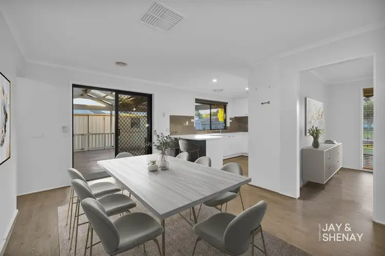 Fourth view of Homely house listing, 8 Kinloch Gardens, Endeavour Hills VIC 3802