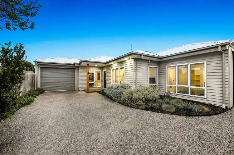 Main view of Homely unit listing, 2/23 Wyalong Street, Albion VIC 3020