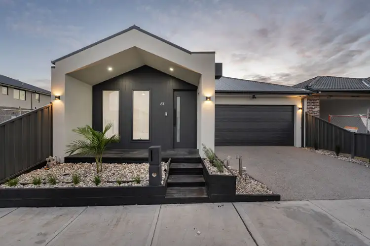 37 Caspian Drive, Craigieburn VIC 3064