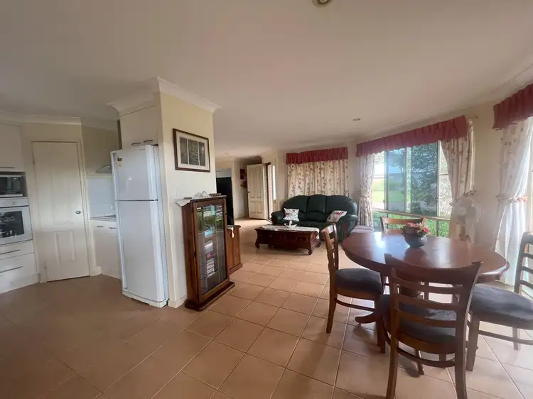 Fifth view of Homely house listing, 33 BROADHURST STREET, Childers QLD 4660