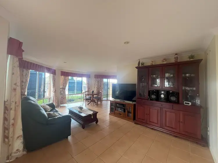 Sixth view of Homely house listing, 33 BROADHURST STREET, Childers QLD 4660