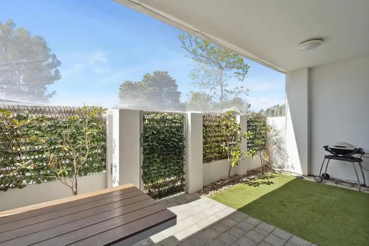 Third view of Homely apartment listing, 2/35 Macedon Place, Craigie WA 6025