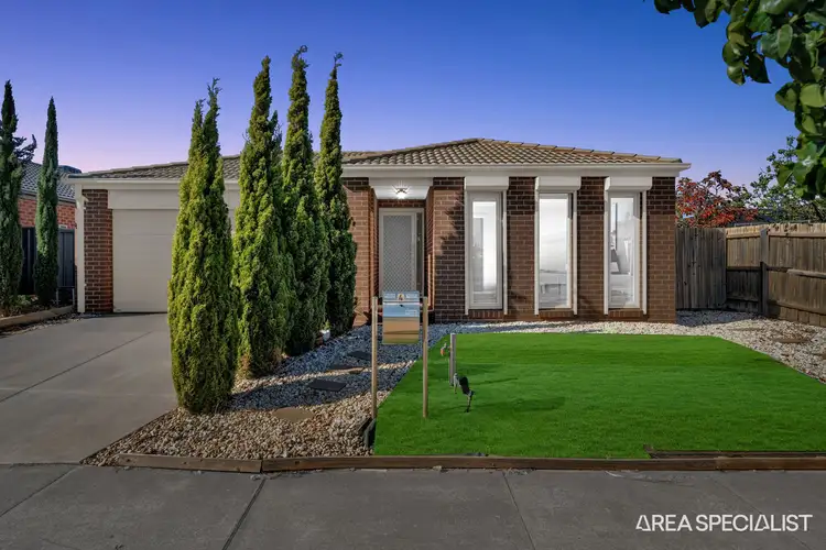 4 Abbott Street, Melton South VIC 3338