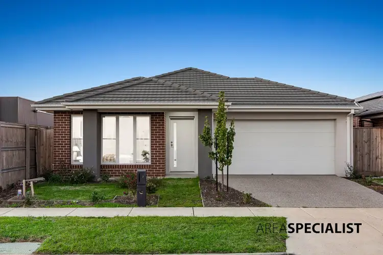 7 Parkrise Boulevard, Clyde North VIC 3978