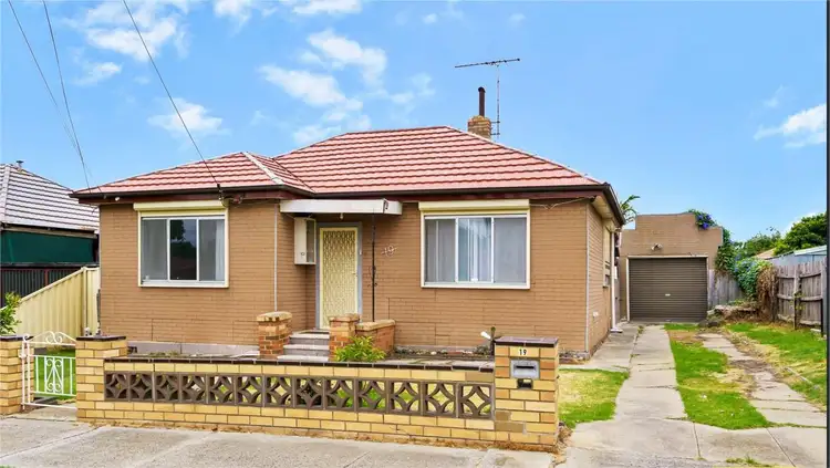 19 Hook Street, St Albans VIC 3021
