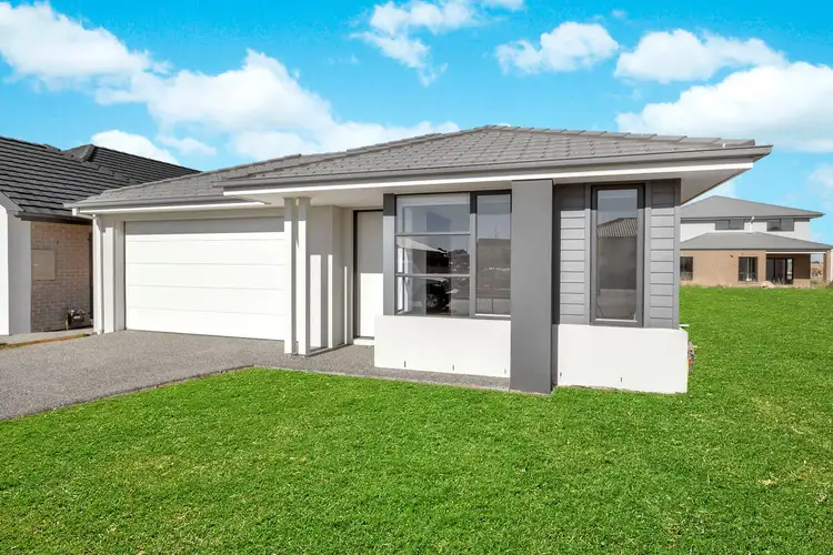44 Thicket Loop, Clyde North VIC 3978