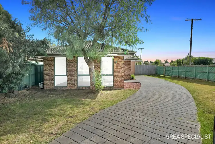 10 Bernard Drive, Melton South VIC 3338