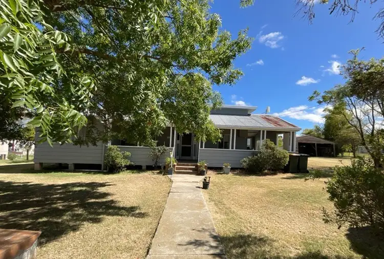 44 Margetts Street, Wallangarra QLD 4383