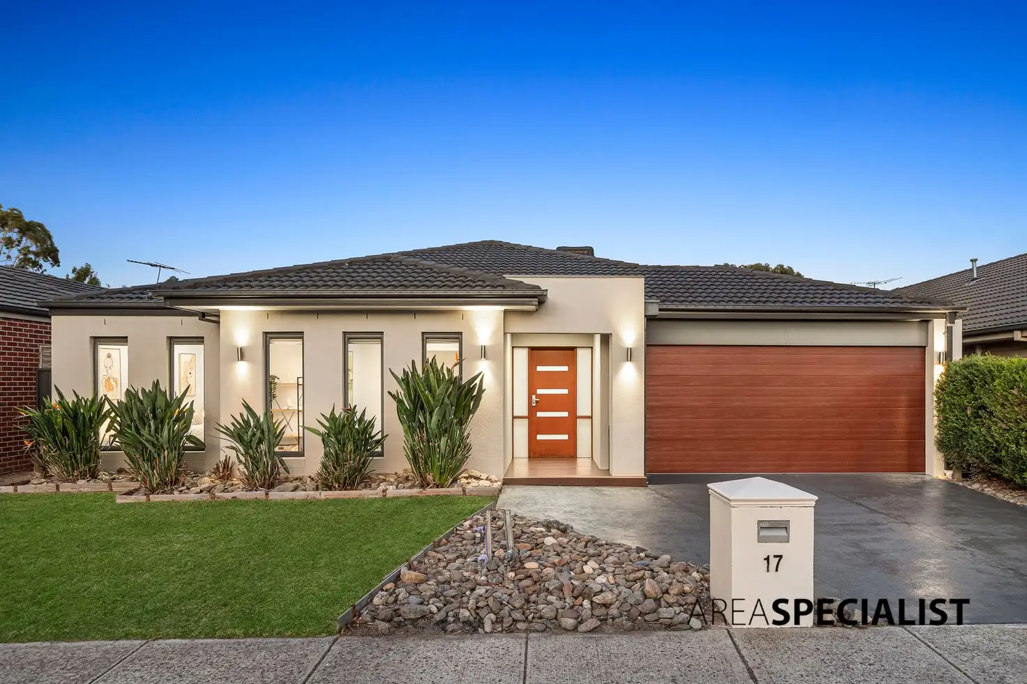 Main view of Homely house listing, 17 Perry Circuit, Cranbourne North VIC 3977