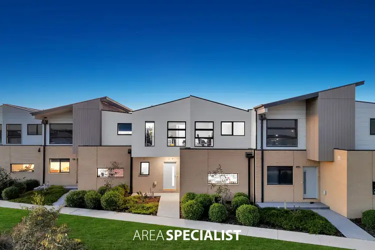 26 Monterey Loop, Clyde VIC 3978