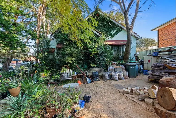 8 Trafalgar Street, Peakhurst NSW 2210