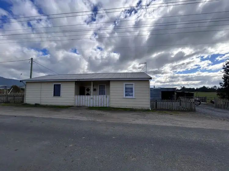 104 Main Road, Meander TAS 7304