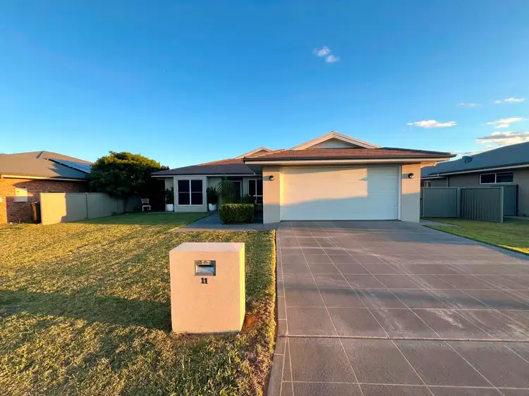 11 Sommerfeld Crescent, Chinchilla QLD 4413