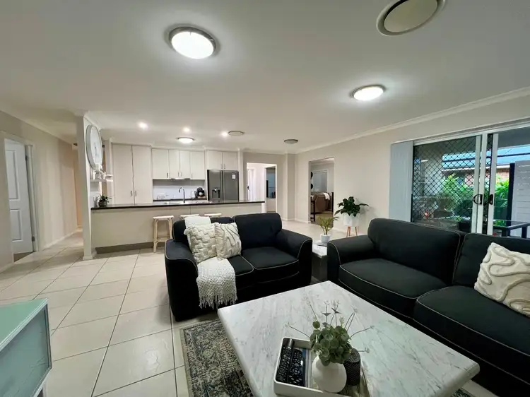 Fifth view of Homely house listing, 11 Sommerfeld Crescent, Chinchilla QLD 4413