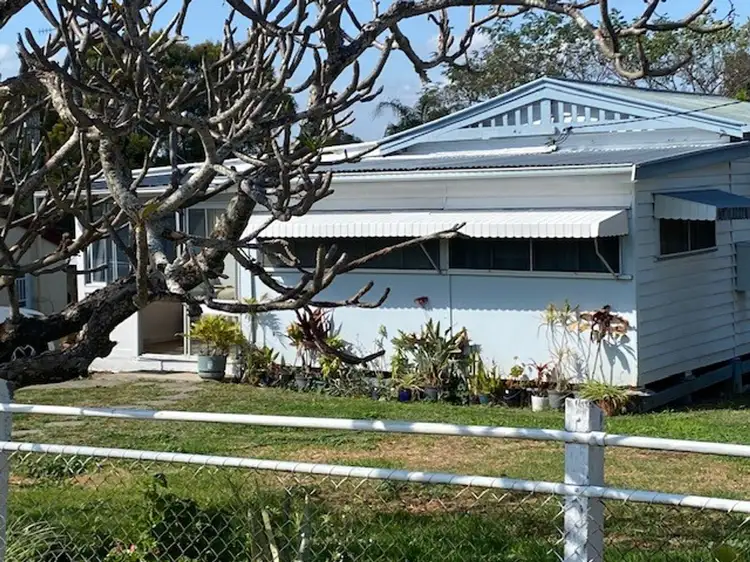 74 Newton Street, Monto QLD 4630