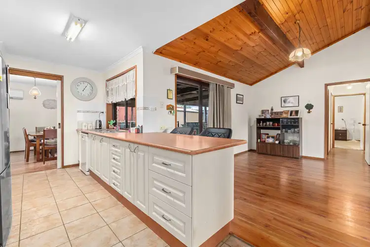 Fourth view of Homely house listing, 7 Willaroo Court, Traralgon VIC 3844