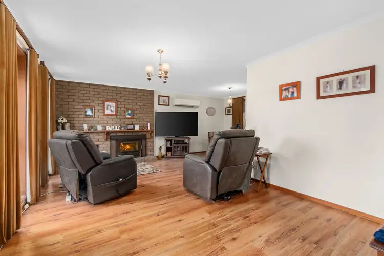 Fifth view of Homely house listing, 7 Willaroo Court, Traralgon VIC 3844