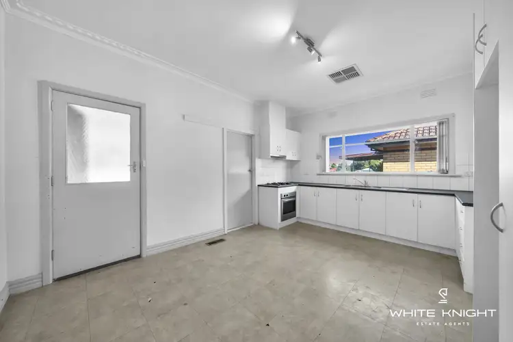 Fifth view of Homely house listing, 5 Kodre Street, St Albans VIC 3021