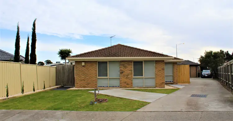1/15 Plateau Crescent, Hampton Park VIC 3976