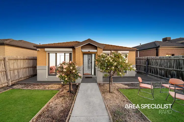 8 Tiarne Crescent, Hampton Park VIC 3976