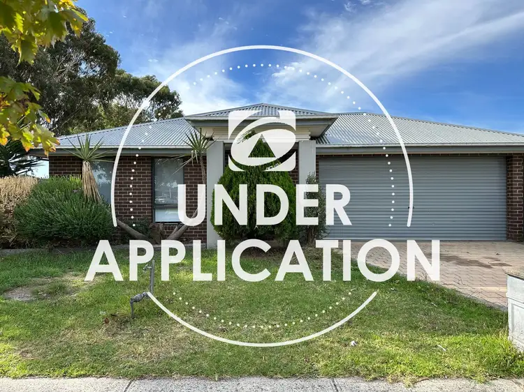 2 Danita Way, Cranbourne West VIC 3977