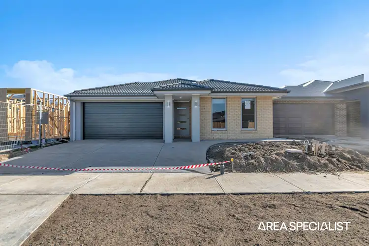 6 Champion Street, Clyde North VIC 3978