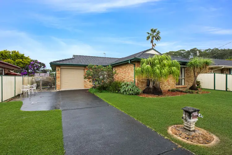 8 Kinsey Crescent