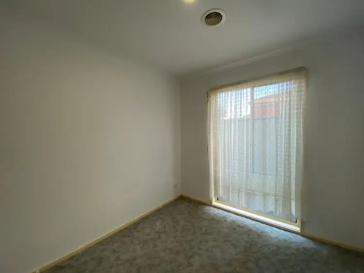 Fifth view of Homely house listing, 18 Masterton Place, Cranbourne East VIC 3977