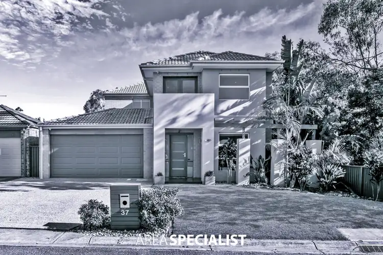 37 Britton Drive, Pakenham VIC 3810