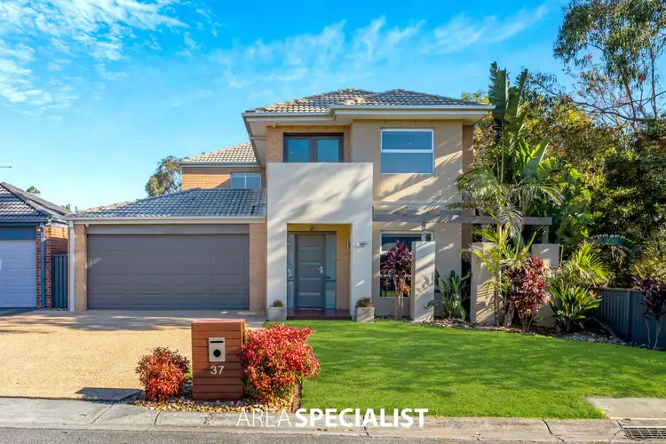 37 Britton Drive, Pakenham VIC 3810