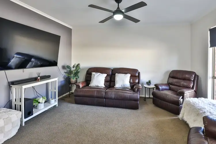 Fourth view of Homely house listing, 2 Ella-Mae Court, Red Cliffs VIC 3496