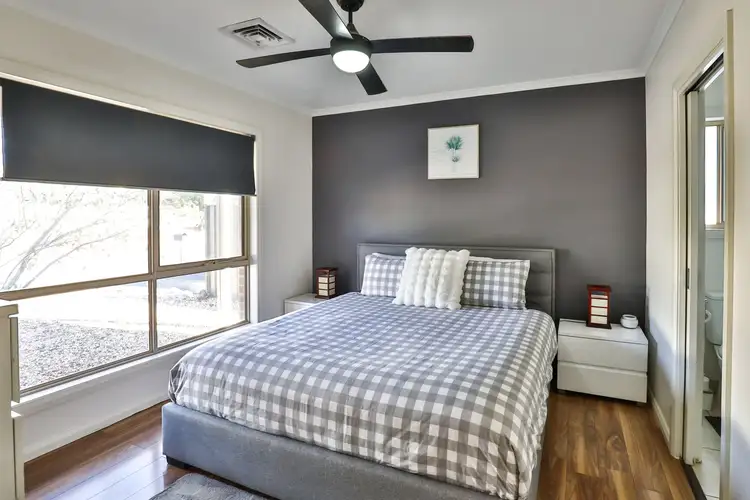 Sixth view of Homely house listing, 2 Ella-Mae Court, Red Cliffs VIC 3496