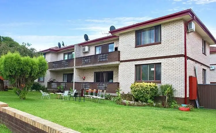 Main view of Homely unit listing, 10/40-42 Wrentmore Street, Fairfield NSW 2165