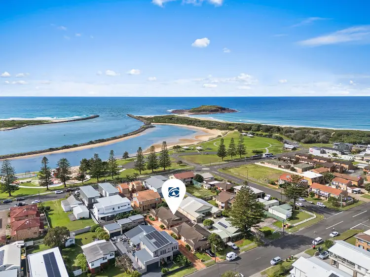 Fifth view of Homely villa listing, 3/30 Pur Pur Avenue, Lake Illawarra NSW 2528