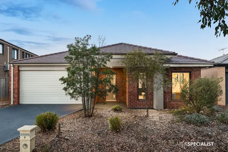 9 Runlet Drive, Point Cook VIC 3030