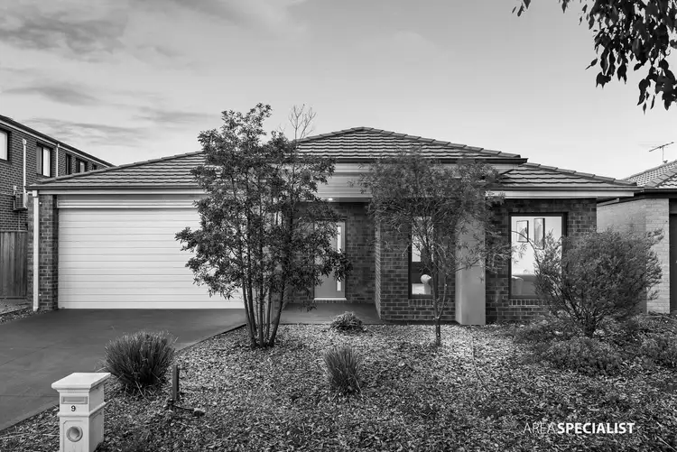9 Runlet Drive, Point Cook VIC 3030
